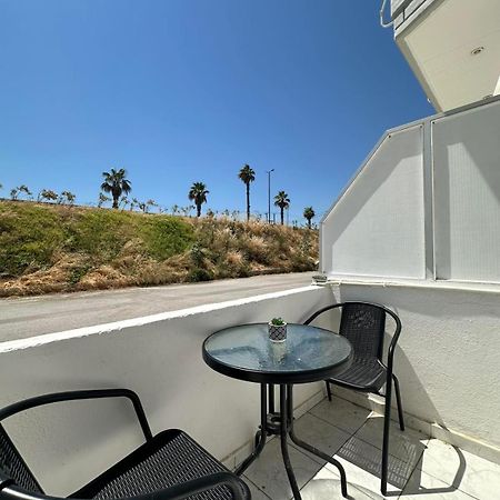 Joseph Seaside Apartment Ираклио Екстериор снимка